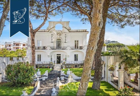 18th-century elegance on the Golden Mile: 1,600-sqm luxury estate with a 1.8-hectare park