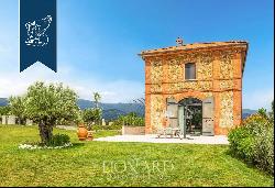 Modern Luxury Farmhouse and Panoramic View for Sale Near Pistoia in Tuscany