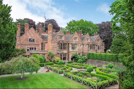 Whittington Old Hall, Fisherwick Road, Lichfield, Staffordshire, WS14 9LL