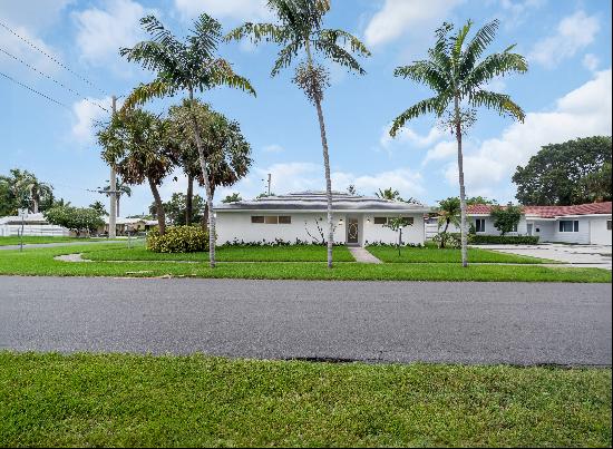 150 SE 3rd Ave, Dania Beach, FL