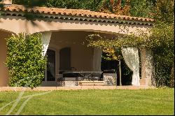 Furnished villa to rent with heated pool, pool-house and gym near Aix-en-Provence