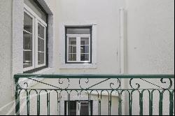 T3 ,165 m², lots of light, Chiado, historic area of Lisbon