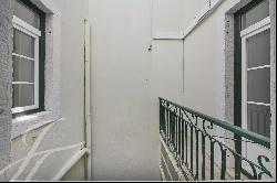 T3 ,165 m², lots of light, Chiado, historic area of Lisbon