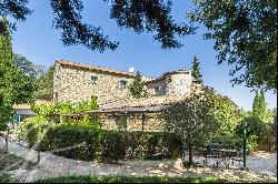 L'Isle-sur-la-Sorgue - Renovated farmhouse with house and outbuildings