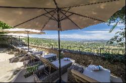 Gordes - Village house with troglodyte pool and panoramic views