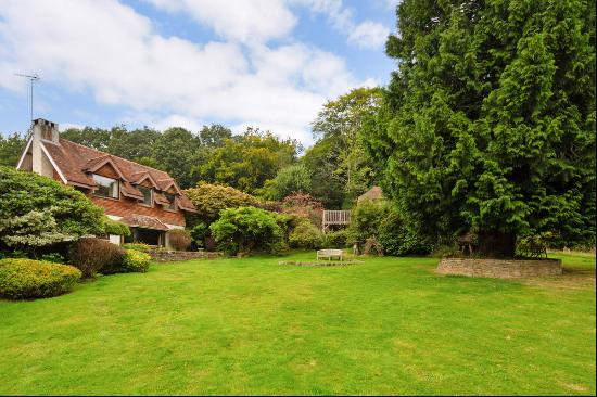 Farnham Lane Haslemere, Surrey, GU27 1HG