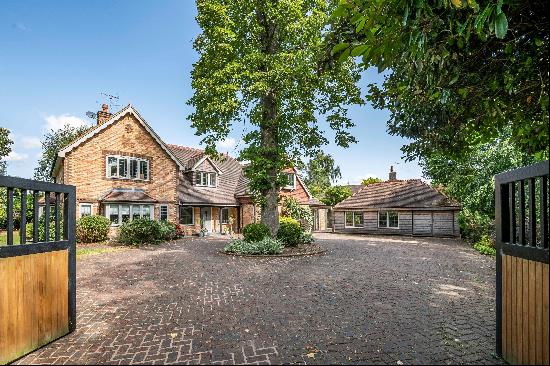 A superb, detached family home in a lovely, peaceful setting.