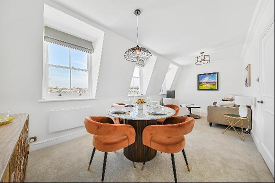 A superb newly renovated apartment in Kensington, W8.