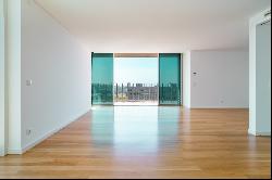 Flat, 4 bedrooms, for Sale