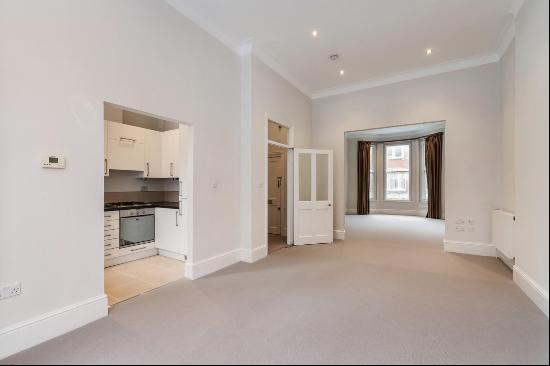 2 bedroom apartment available to rent in Knightsbridge, Egerton Gardens SW3