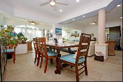 DUPLEX 8 BEDROOM HOME NEAR THE BEACH