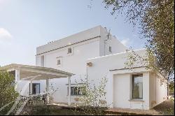 Impressive 6 bedroom villa for sale near Llucmaçanes