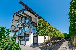 Stunning "Huf Haus" with panoramic view