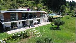 Close to Saint-Paul-de-Vence - Superb property with panoramic view