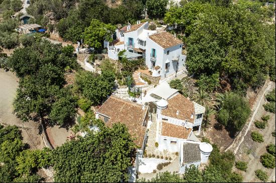 CORTIJO LA PERRINDA, an enchanting refuge in the mountains of Frigiliana, Andalusia