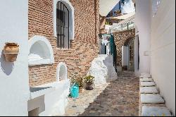 CORTIJO LA PERRINDA, an enchanting refuge in the mountains of Frigiliana, Andalusia