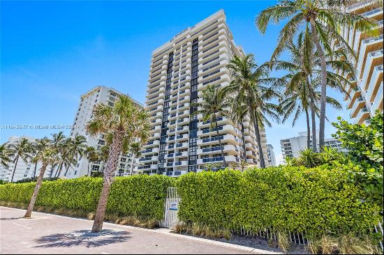 5757 Collins Ave PH-3