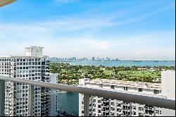 5757 Collins Ave PH-3