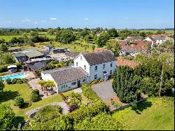 Glastonbury Road, Meare BA6