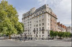 Modern lateral living in Portland Place