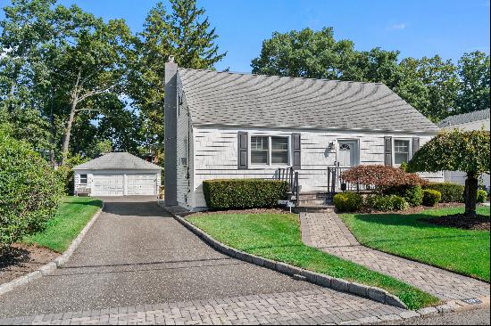 56 Sherman Avenue,Merrick, NY, 11566