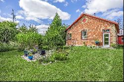 Brick Diamond Schoolhouse