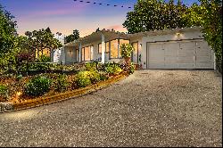 Charming Mid-Century Gem in Berkeley Hills