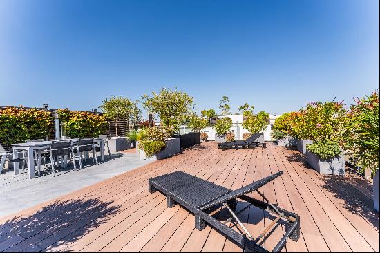 Boulogne - A 3-bed apartment with a superb roof terrace