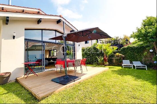 ANGLET, NEAR THE 5 CANTONS COVERED MARKET - A NEW PROPERTY