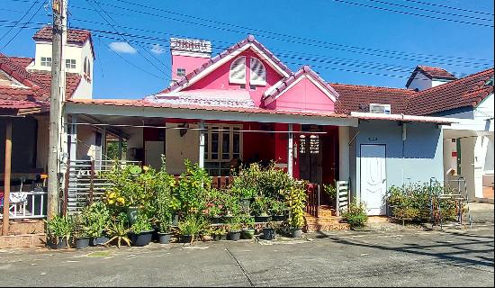 4 bedroom townhouse in Pinery Park, Ban Phe
