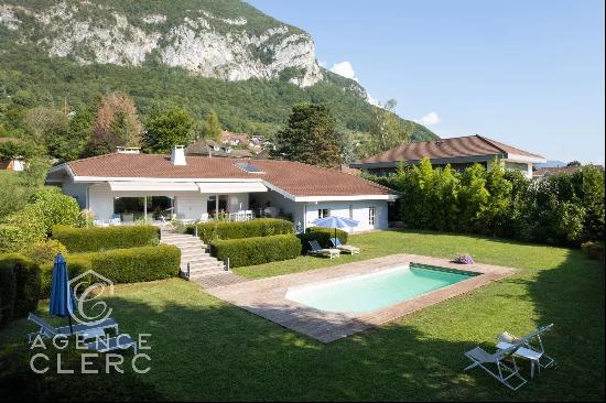 Veyrier-du-Lac, beautiful traditional property 5 Minutes Walk from the Lake