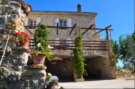 Renovated farmhouse from the 15th century, near the city.