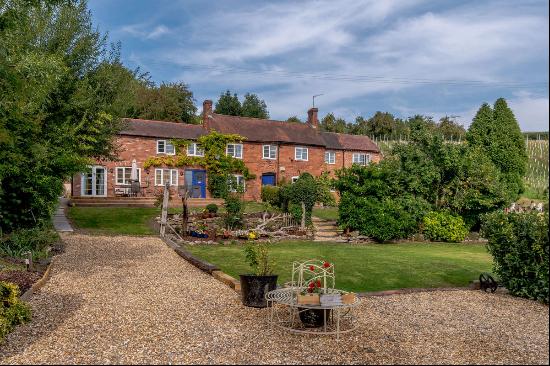 Doddenham Broadwas-on-Teme, Worcestershire, WR6 5NZ