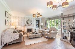 Henley Road, Marlow, Buckinghamshire, SL7 2DF