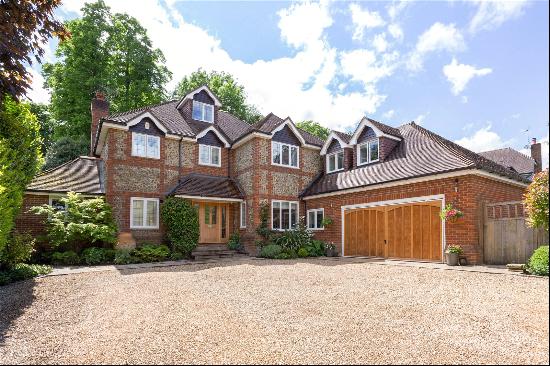 Henley Road, Marlow, Buckinghamshire, SL7 2DF