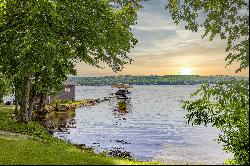 Incredible Stanford White Colonial Revival Victorian Home on Cazenovia Lake