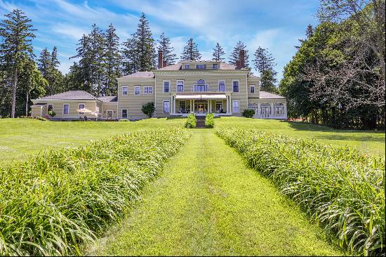 Incredible Stanford White Colonial Revival Victorian Home on Cazenovia Lake