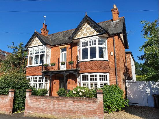 Gordon Avenue, Camberley, Surrey, GU15 2NT