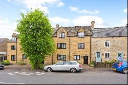 Parkland Mews, Stow on the Wold, Cheltenham, Gloucestershire, GL54 1BA