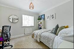 Nightingale Walk, Windsor, Berkshire, SL4 3HS