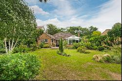 Brooklands Lane, Weybridge, Surrey, KT13 8UX