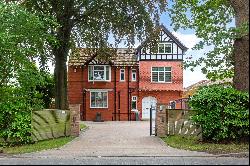 Adlington Road, Wilmslow, Cheshire, SK9 2BJ