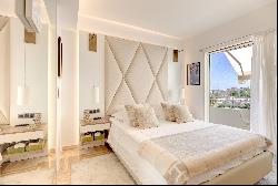 Luxury Apartment - Croisette, Cannes: Panoramic Sea Views and High-End Finishes