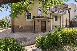 Premium villa on the Castle Hill, Bratislava I – Old Town, ID: 0274