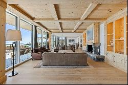 In the centre with lake view, luxurious and exceptional penthouse