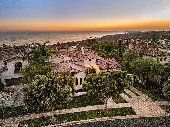 6 Tasman Sea, Newport Beach, CA 92657