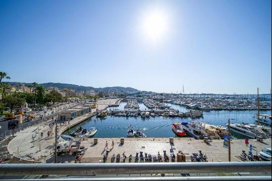 Vente - Appartement Cannes (Port) - 3a 200a 000a 