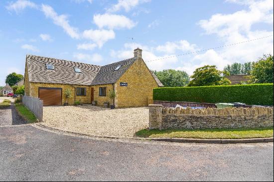 A detached superbly renovated Cotswold stone home offering generous, versatile accommodati