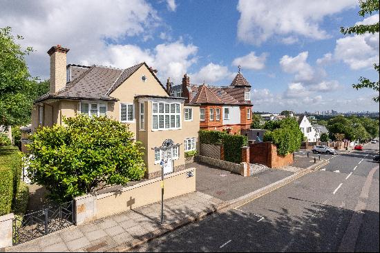 A substantial six bedroom detached double fronted Victorian family home in a highly popula