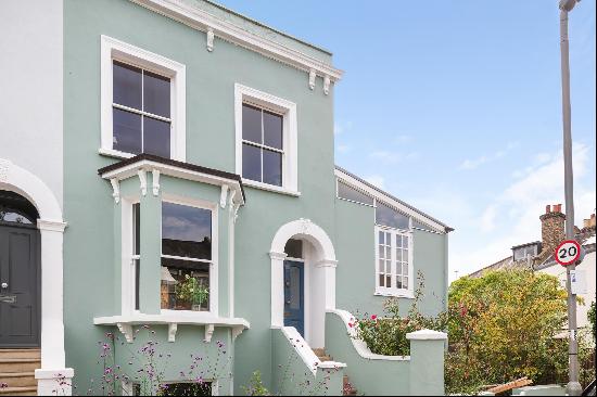 A unique end or terrace Victorian townhouse situated in the heart of the coveted Bellevue 